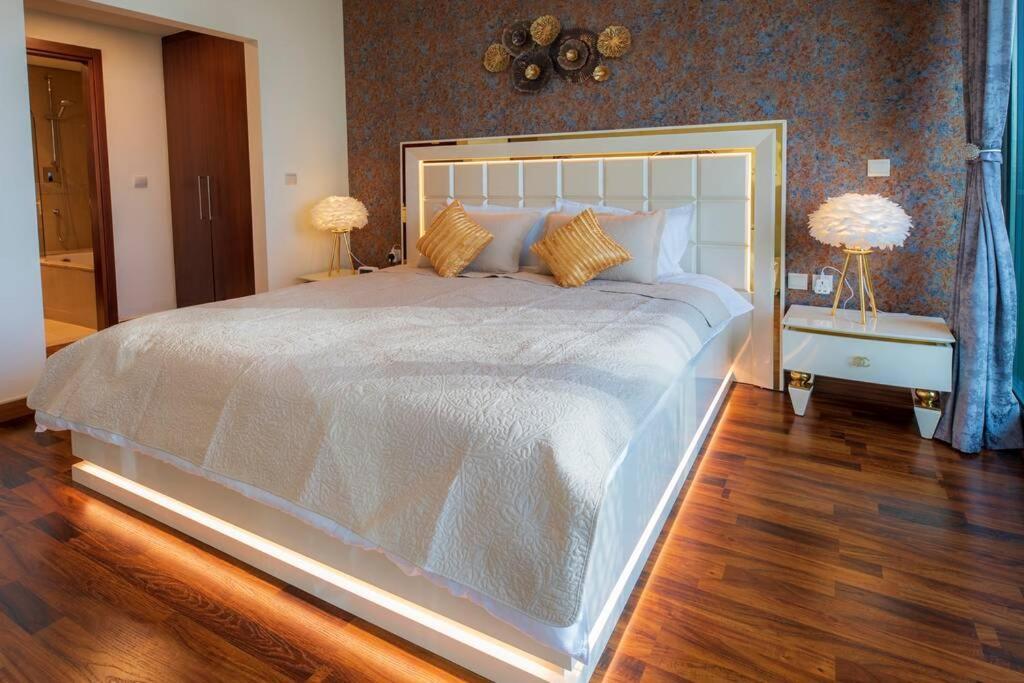 First Class 3Br With Full Burj Khalifa And Fountain View Dubái Exterior foto